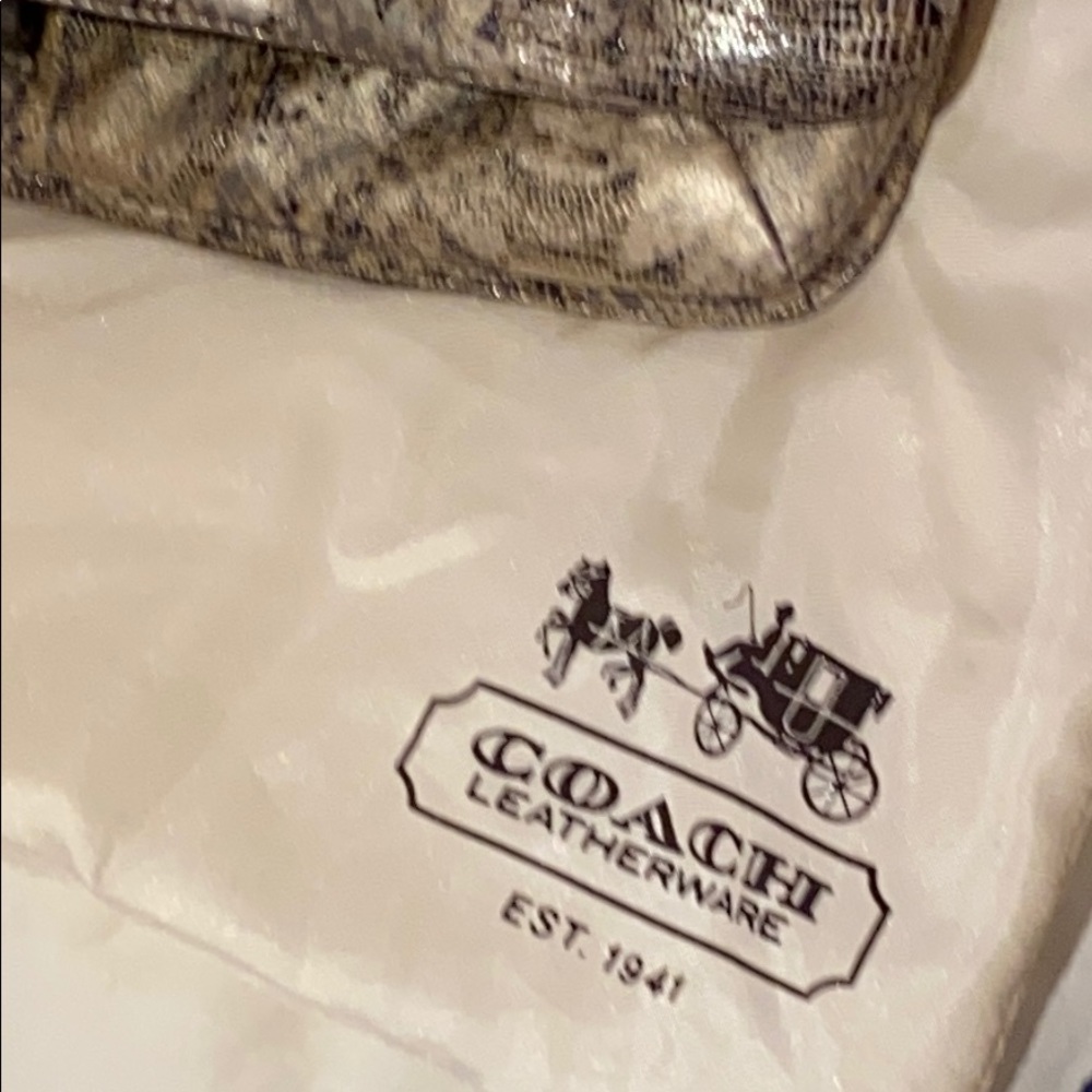 Coach Wallet - Picture 9 of 9